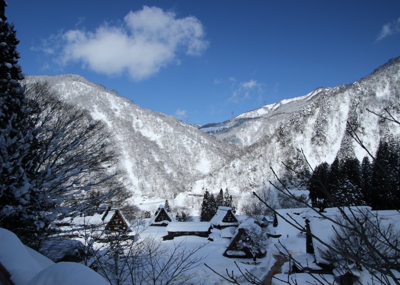 【画題】冬の合掌集落　【撮影地】富山県礪波市菅沼